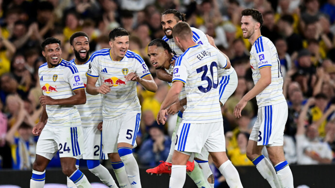 Лидс обрушил Ньюкасл: 4:1 в четвертом туре
